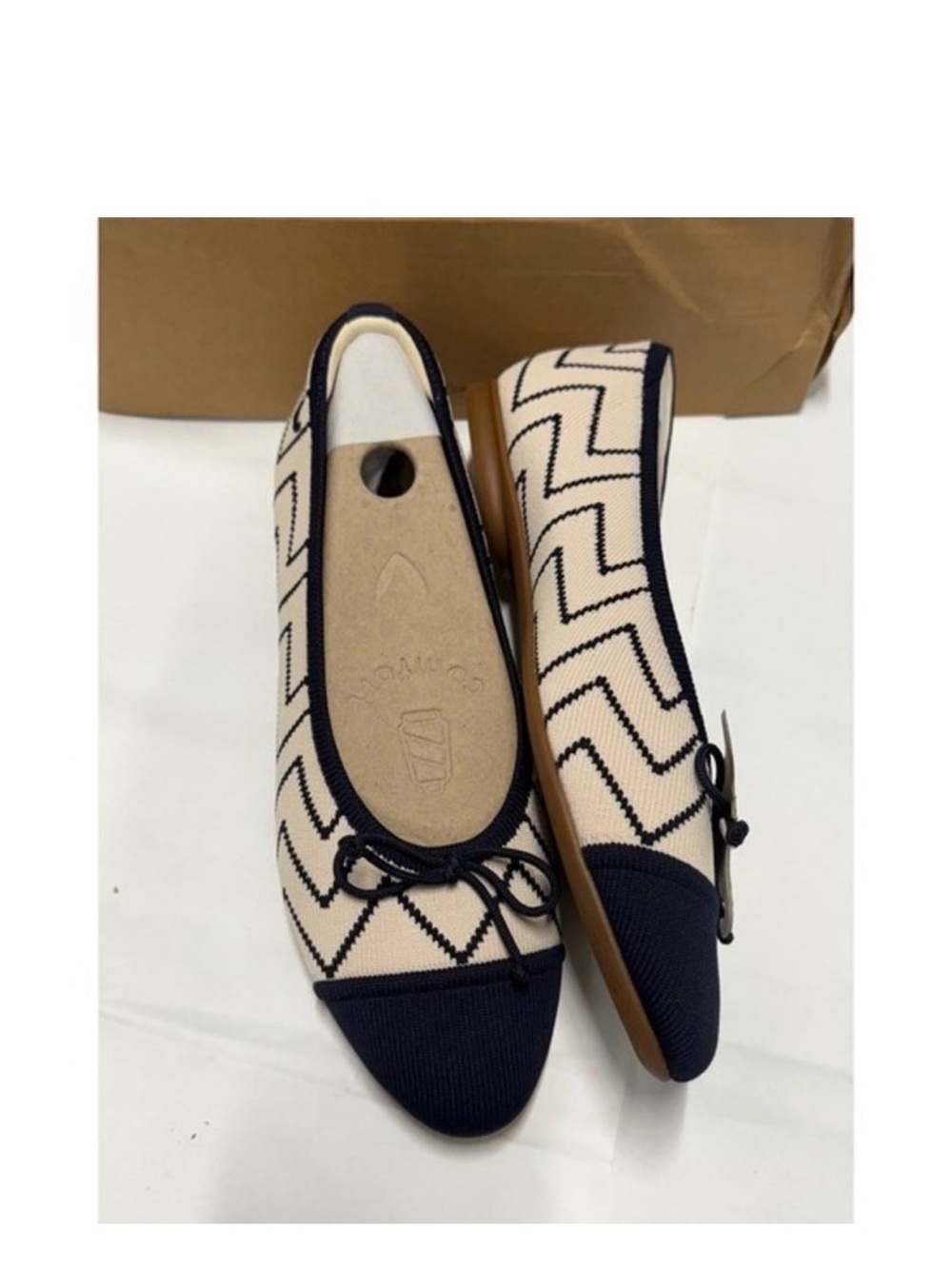 VIVAIA Ballet Flats Zigzag Knit Pointed Toe Comfortable Slip On
Shoes US/8